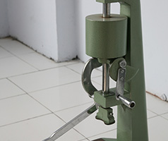 錘式製樣機